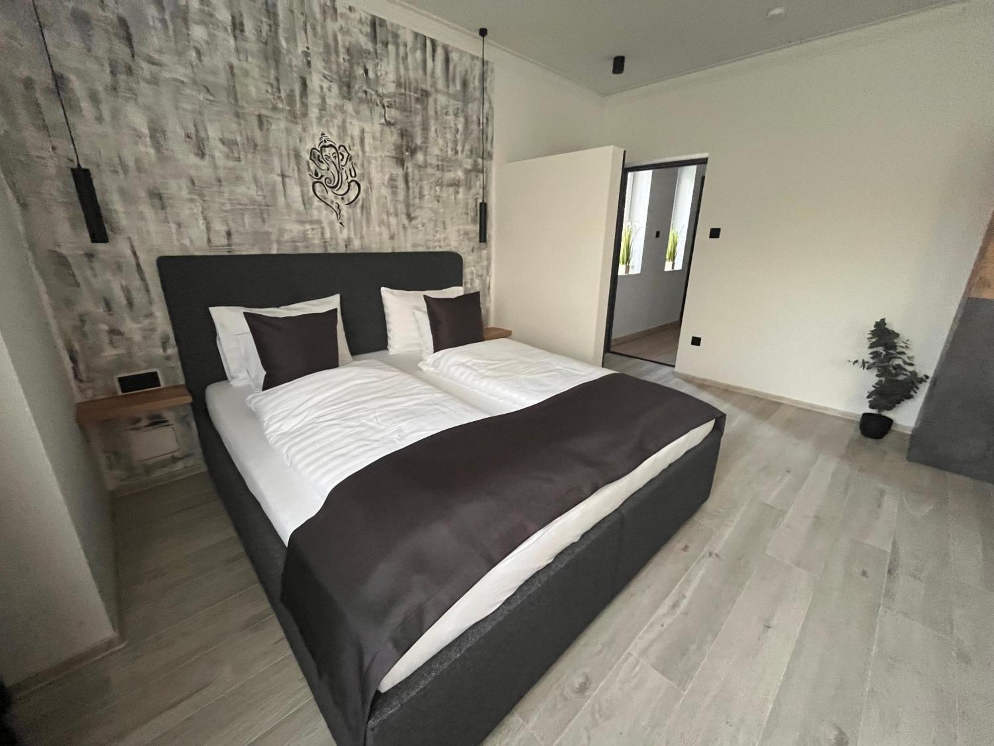 Varkapu Apartmanok 2 Gyula Extérieur photo